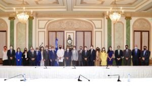 Nueva directiva del CONEP acude a Palacio y manifiesta apoyo al gobierno