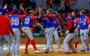 República Dominicana vence a México 4-2 en la Serie del Caribe