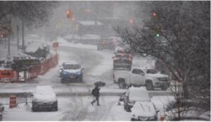 Al menos 47 muertos y millones sin electricidad en tormenta invernal EU