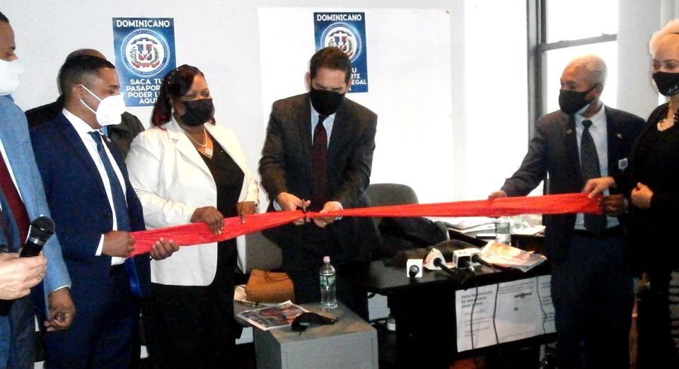 Eligio Jáquez inaugura modernas oficinas de extensión consular en El Bronx 2 Eligio Jáquez inaugura modernas oficinas de extensión consular en El Bronx