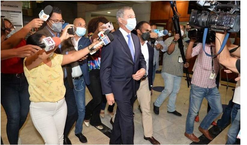 Por segunda vez exministro de Hacienda es interrogado por la Pepca 2 Por segunda vez exministro de Hacienda es interrogado por la Pepca