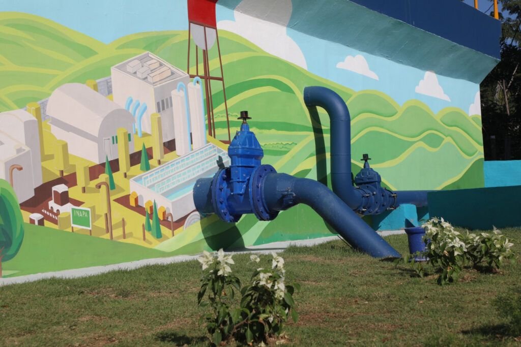 Guanuma 09 Abinader pone en marcha planta potabilizadora Guanuma-Los Botados