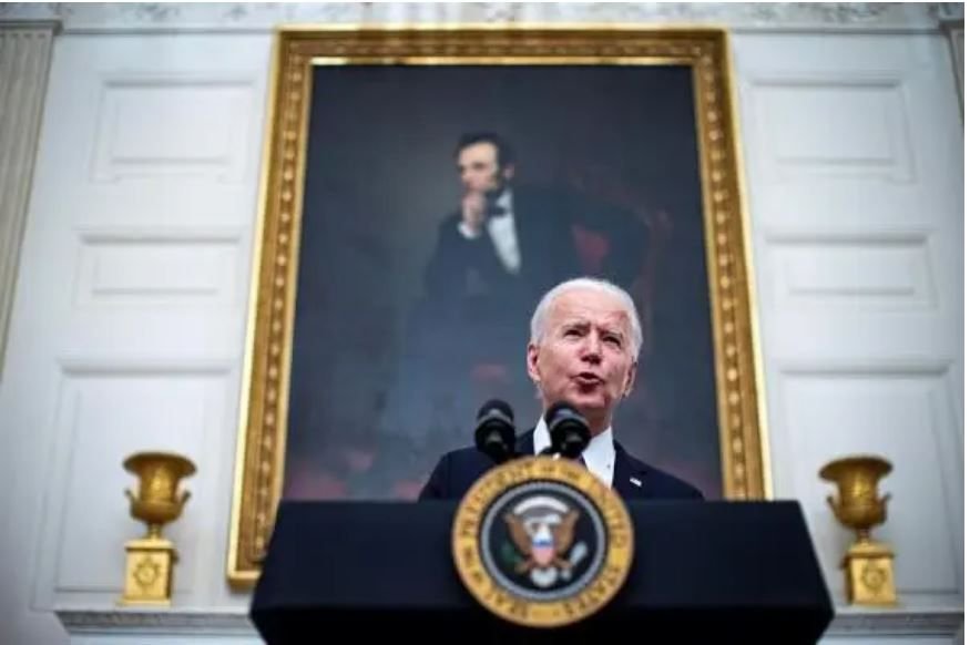 El primer mes de Biden: un récord de decretos y escollos en el Congreso