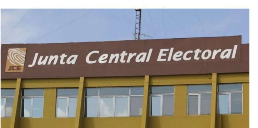 JCE pide 1,260 millones para partidos, no la mitad como quiere el Gobierno