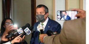 Ministro Medio Ambiente: «Caso Loma Miranda respetaremos la Constitución»