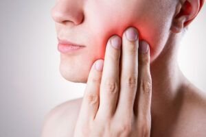 Periodontitis, 9 veces más posibilidades de morir por COVID-19