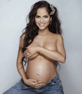 NATY NATACHA 7 Cantante urbana Natti Natasha revela su embarazo de seis meses