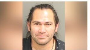 Arrestan a expelotero Johnny Damon en Florida