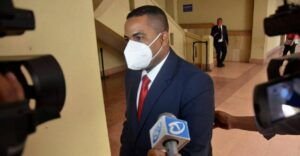 Aplazan para el lunes conocimiento de medida de coerción a exfuncionario de Aduanas