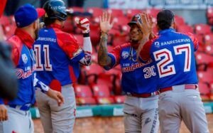 Dominicana derrota 11-6 a Panamá y mantiene invicto en Serie del Caribe