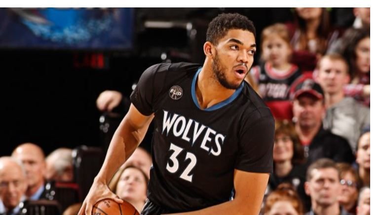 Karl Towns tiene un doble doble, pero Minnesota cae ante Toronto Raptors 2 Karl Towns tiene un doble doble, pero Minnesota cae ante Toronto Raptors