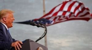 Trump ya piensa en volver a la política tras ser absuelto