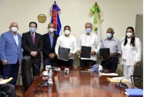 Agricultura logra acuerdo tripartito para garantizar producción de tomate