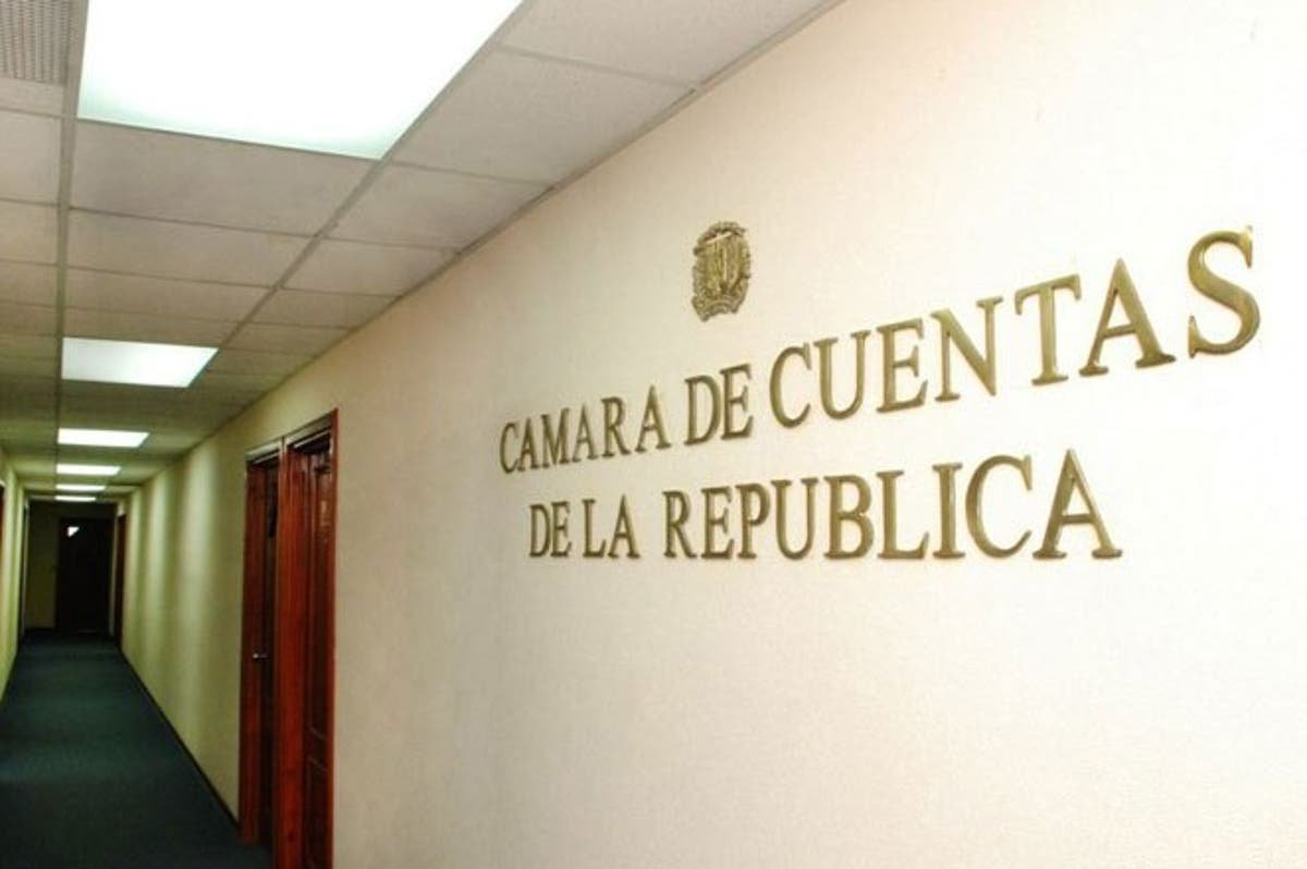 Actual Cámara de Cuentas generó escándalo a su entrada y a la salida 2 Actual Cámara de Cuentas generó escándalo a su entrada y a la salida