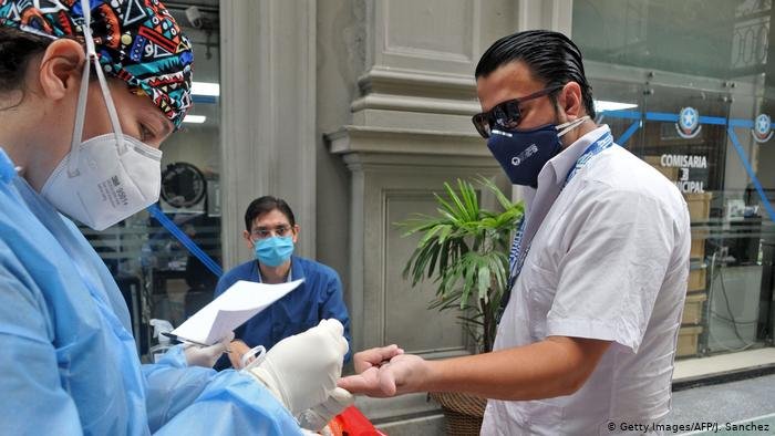 Rep. Dominicana notifica 15 muertes y 686 nuevos contagios de COVID-19 2 Rep. Dominicana notifica 15 muertes y 686 nuevos contagios de COVID-19