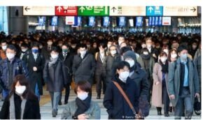 Japón aprueba uso de vacuna Pfizer y empezará a aplicar este miércoles