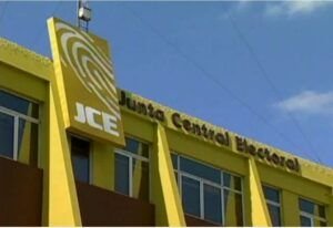 JCE extiende suspensión a funcionarios y empleados del voto dominicano en EE. UU.