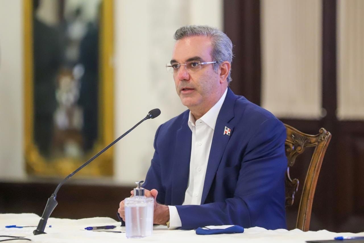 Abinader espera que próxima semana lleguen a RD las vacunas contra COVID