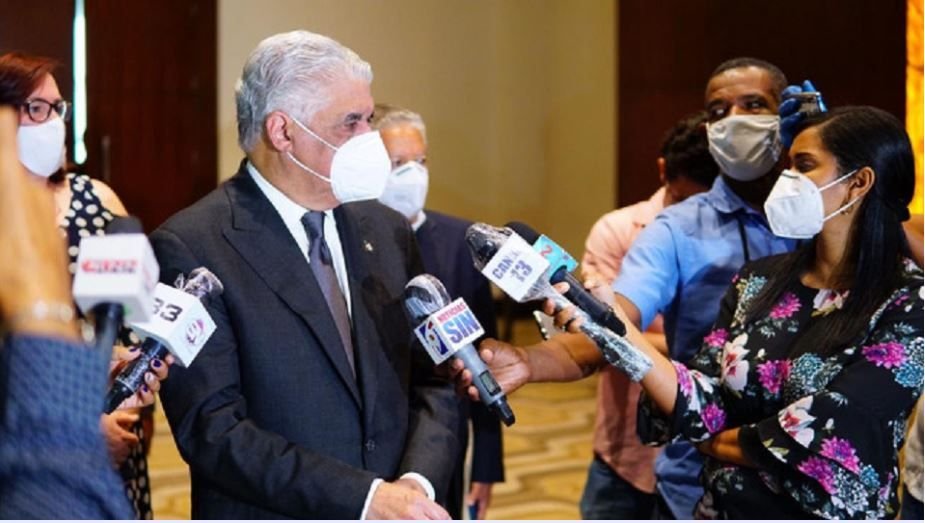 Excanciller de RD pide a comunidad internacional resolver problema Haití