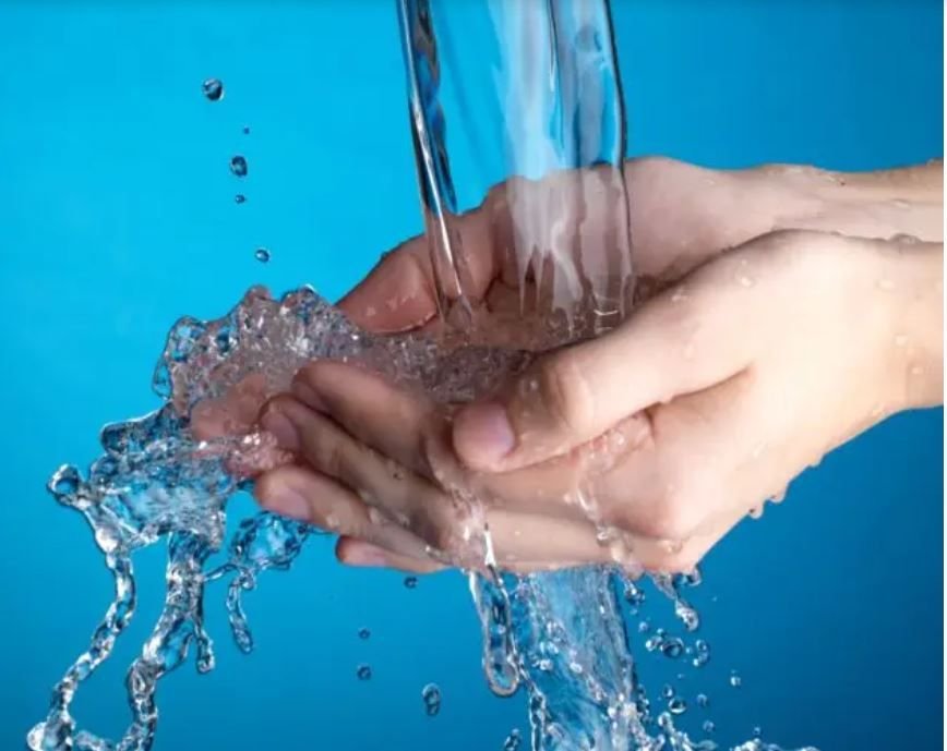 La UE subraya “valor del agua”, recurso escaso y vital frente a infecciones