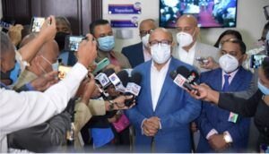 Pacheco defiende la construcción de una valla en frontera entre Haití y RD