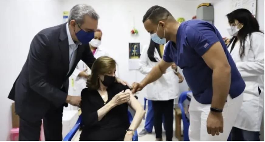 Jornada de vacunación avanza; aún no llega a domicilio de los ancianos