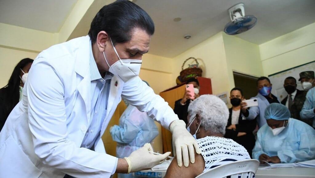 Salud Pública ha vacunado 54,395 personas con la segunda dosis 2 Salud Pública ha vacunado 54,395 personas con la segunda dosis