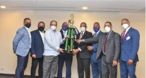 Fedobe dedica “Serie Nacional U12” a ministro Camacho