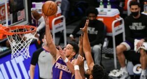 Devin Booker, de Suns, gana premio de Jugador de la Semana en el Oeste