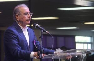 Escogen a unanimidad a Danilo Medina como presidente del PLD