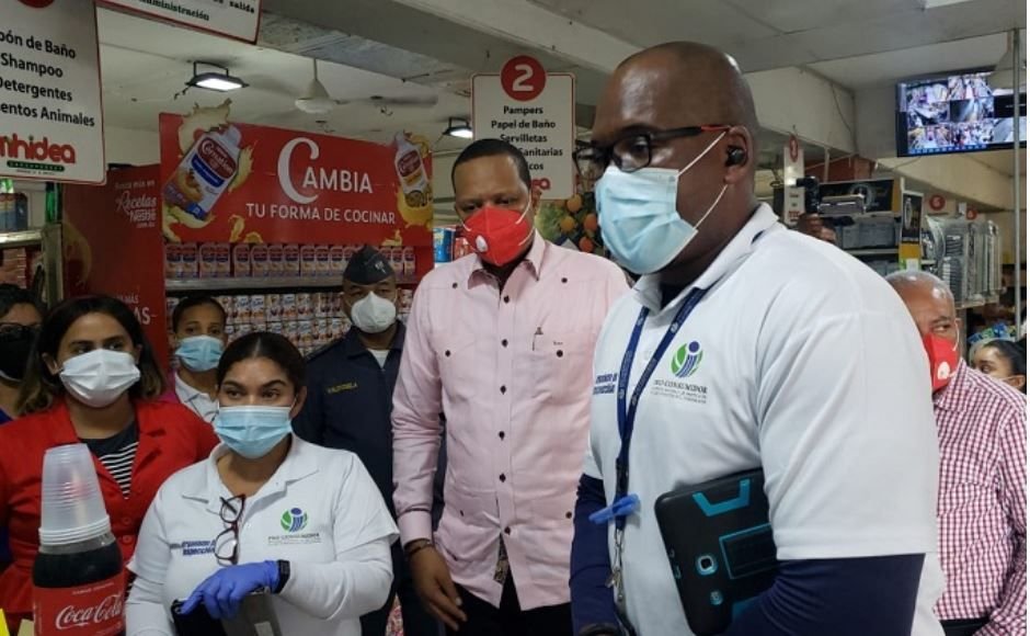 Nuevo director de Proconsumidor inicia recorrido de comercios