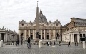 Papa pide una conducta “irreprochable y ejemplar” en las finanzas vaticanas