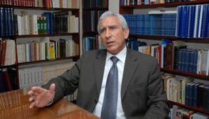 Gobierno contrata a Esquea Guerrero para analizar contrato del “peaje sombra”