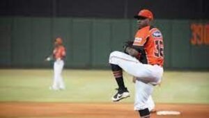 Muere el lanzador dominicano Frankie De la Cruz a los 37 años