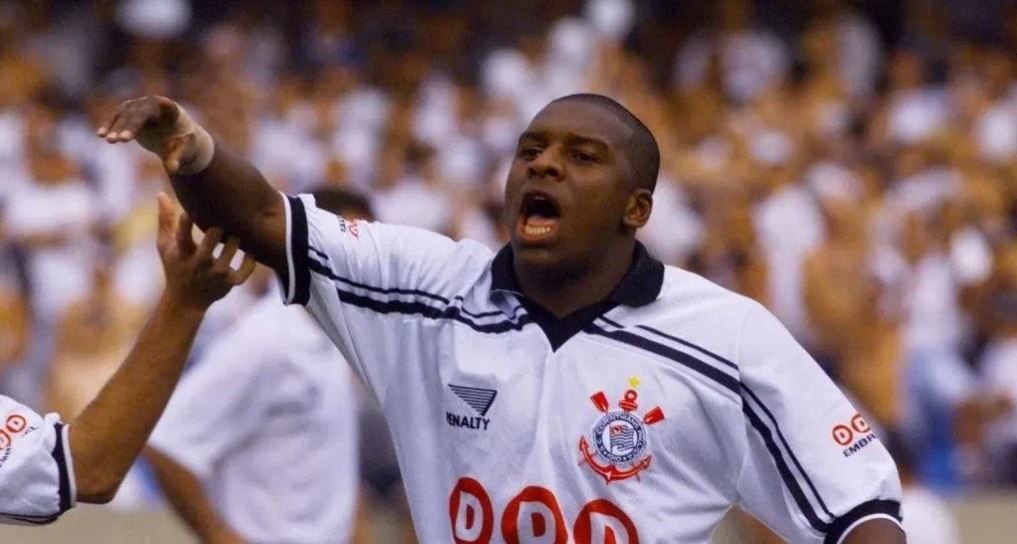 Falleció de cáncer a los 45 años Gilmar Fubá, campeón mundial con Corinthians 2 Falleció de cáncer a los 45 años Gilmar Fubá, campeón mundial con Corinthians