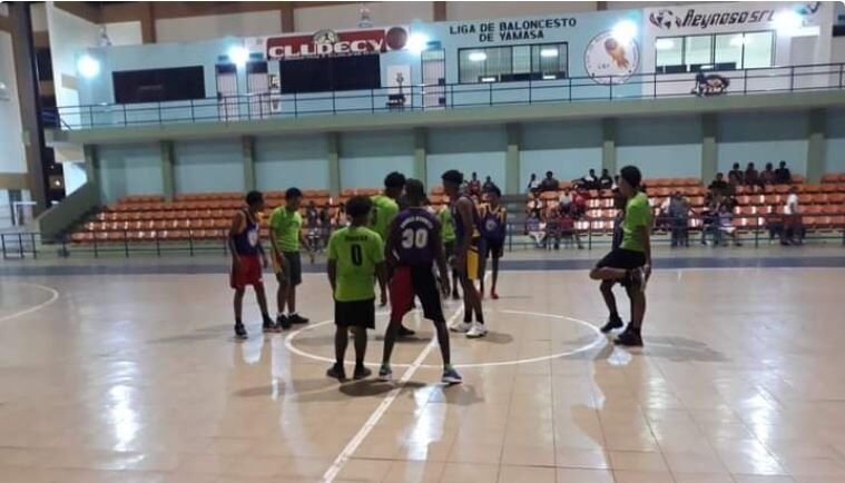 Inicia torneo de baloncesto U17 en Yamasá 2 Inicia torneo de baloncesto U17 en Yamasá