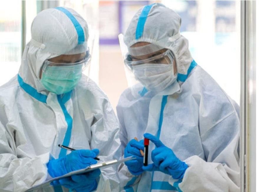 Variantes del coronavirus impulsan los contagios en Europa