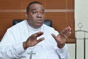 Obispo Castro propone despenalización del aborto sea sometida a un referendo