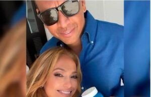 JLoy Alex Rodríguez reaparecen juntos para promocionar su nuevo negocio