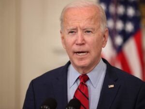 Biden pide prohibir las armas de asalto en EE.UU. tras el tiroteo de Colorado