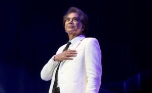 «El Puma» recibirá Premio Leyenda en los Latin American Music Awards