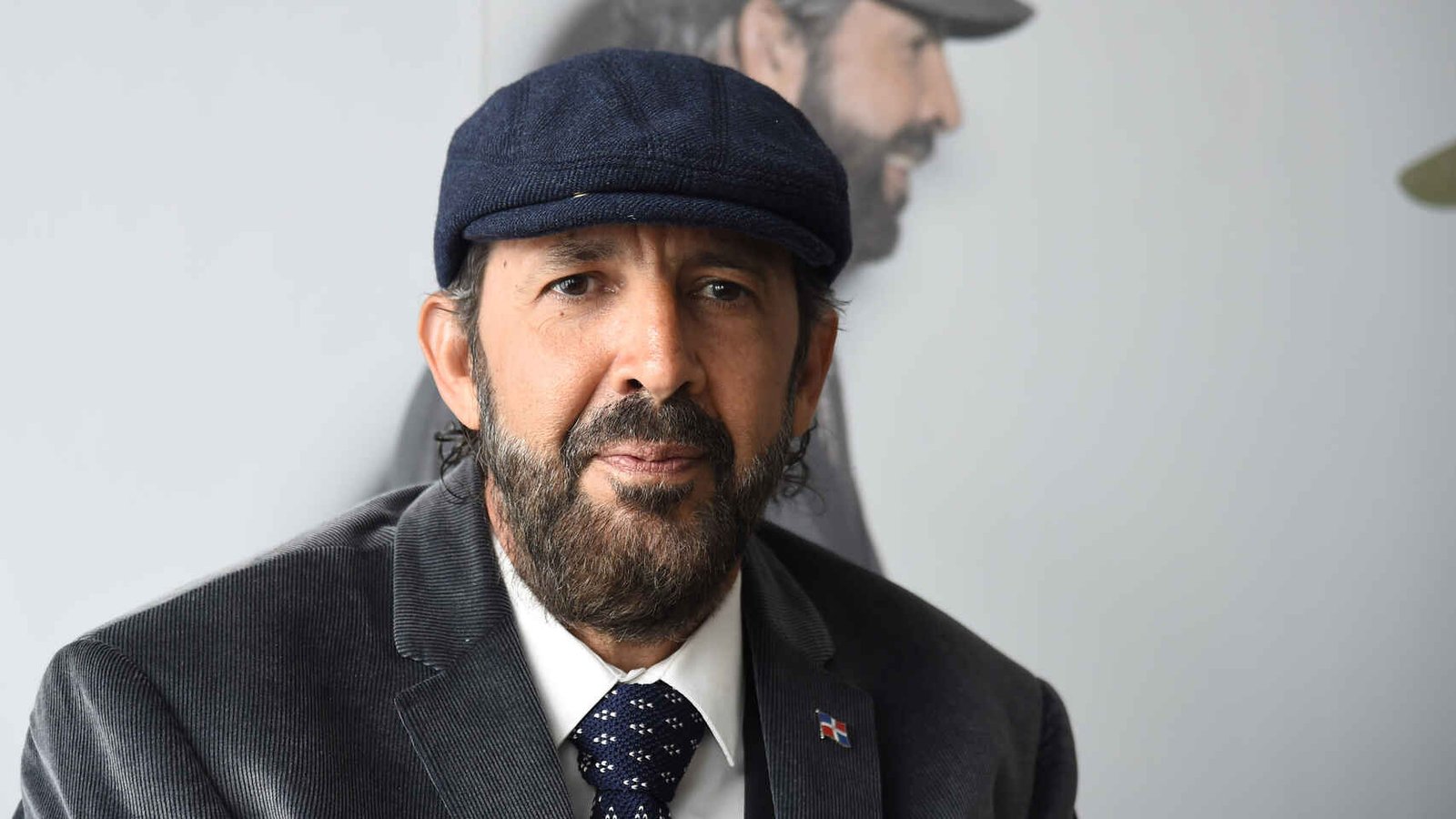 Juan Luis Guerra fija su posición frete al aborto en las tres causales