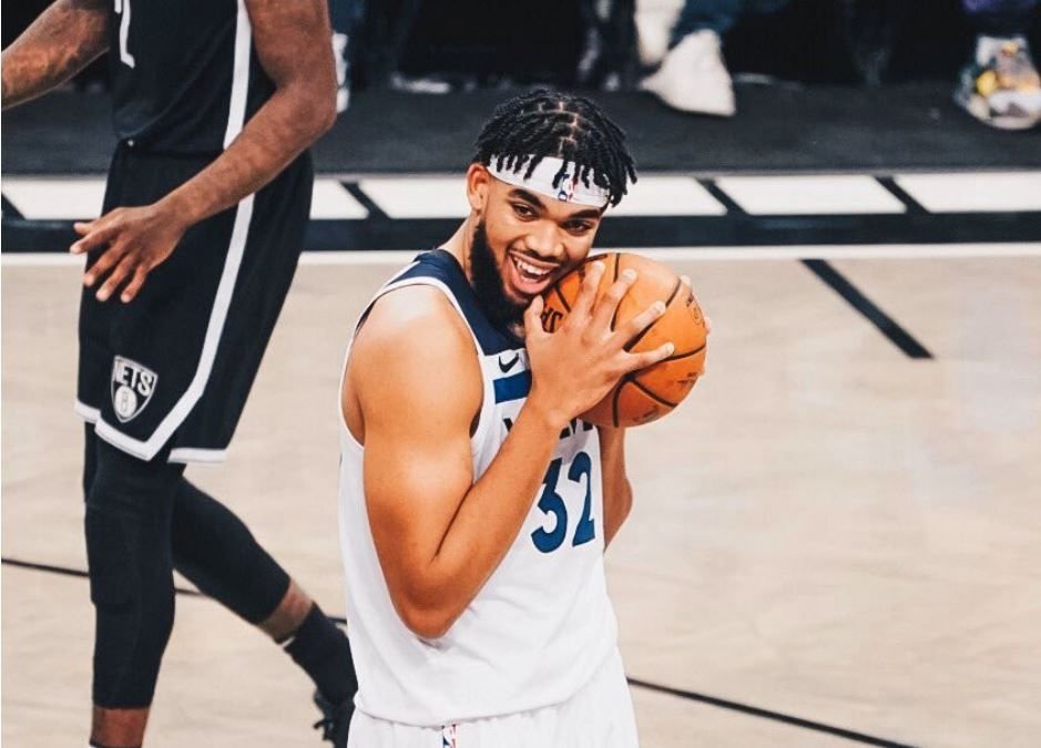 Karl Towns encesta 41 puntos en victoria contra los Suns