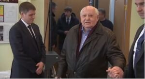 Mijaíl Gorbachov cumple 90 años, aislado e inquieto por el futuro