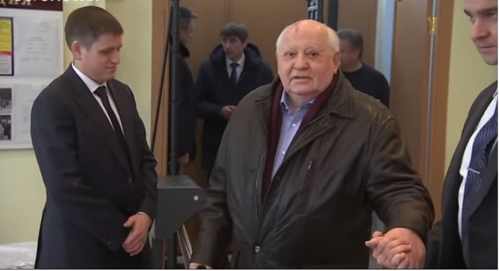Mijaíl Gorbachov cumple 90 años, aislado e inquieto por el futuro 2 Mijaíl Gorbachov cumple 90 años, aislado e inquieto por el futuro