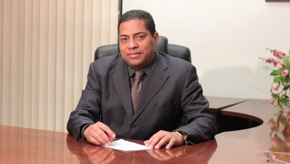 Mañengo solicitará eliminación de diputados del exterior, por ser mala inversión