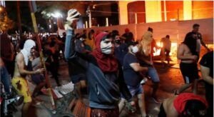 Segundo día de protesta en contra del presidente Mario Benítez