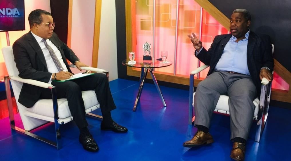 Peña Guaba defiende desmonte de programas creados por la pandemia