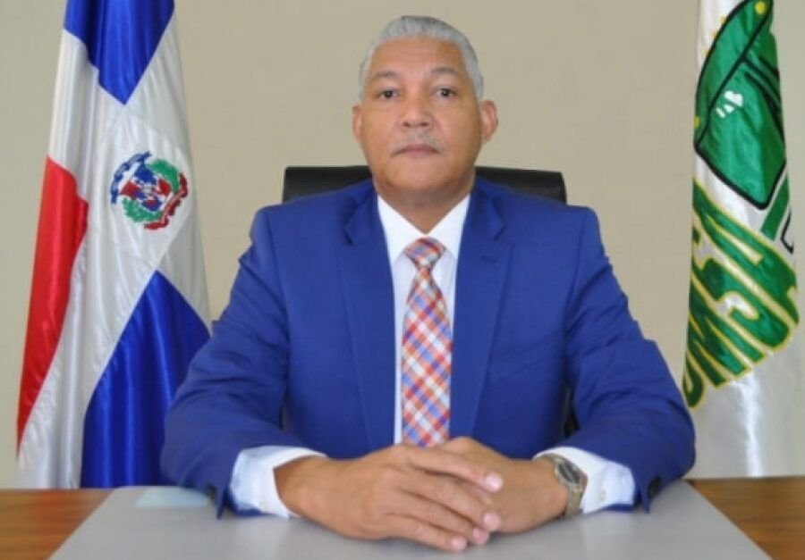 Director de OMSA dispone festival de aumentos de sueldos para su “círculo íntimo” 2 Director de OMSA dispone festival de aumentos de sueldos para su “círculo íntimo”