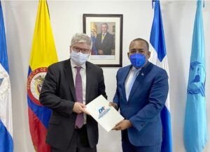 Departamento Aeroportuario coordina cooperación con OACI